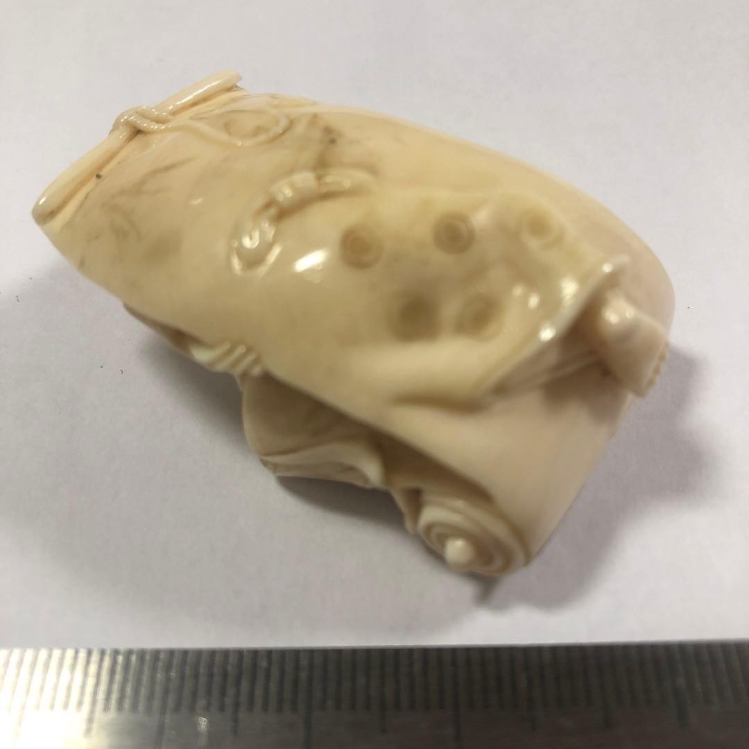 天然素材　鬼彫刻　根付　置物