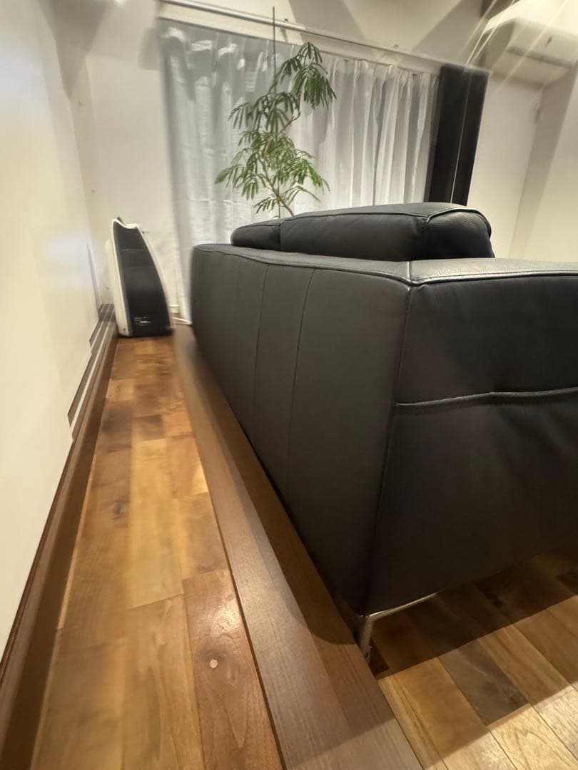 クラスティーナ 本革2.5人掛けソファ