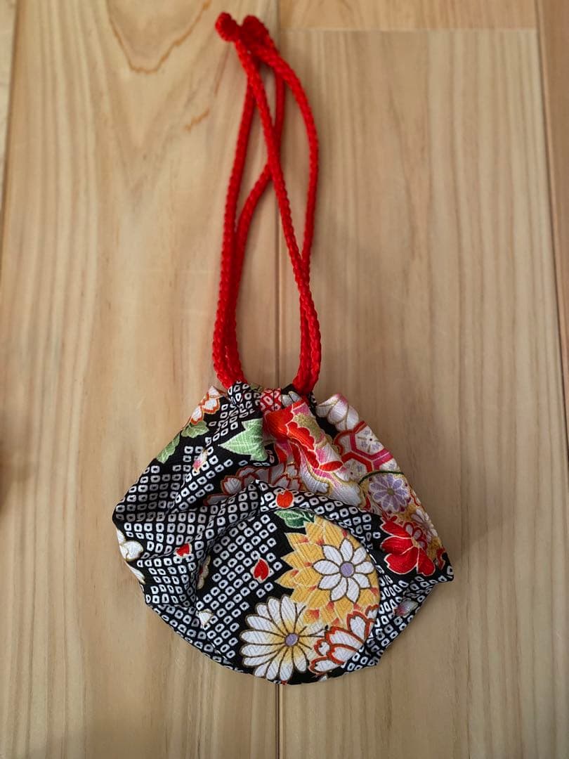 美品　七五三　3歳女の子用着物セット　花柄