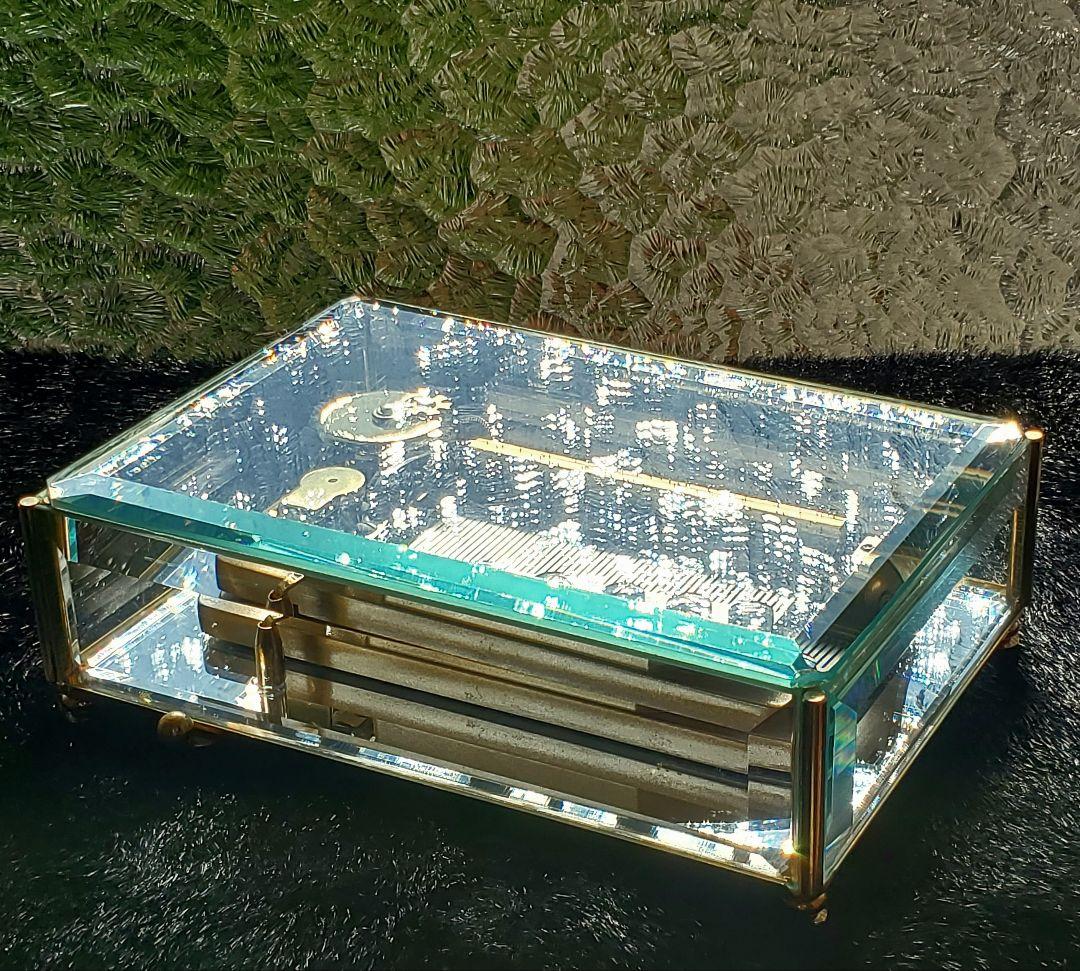 【Music Box Company】『50弁 クリスタルBOX』50N-1T3