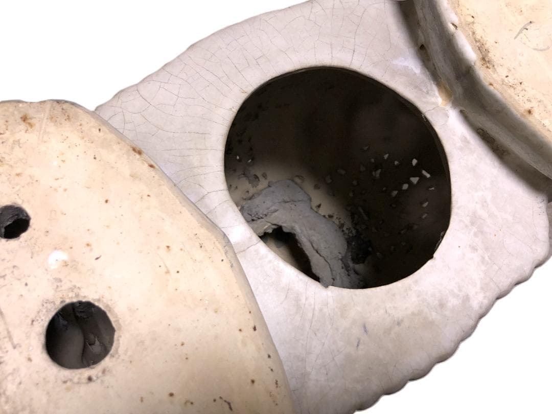 【 白釉象花台 】　アンティーク　吉祥蝙蝠文