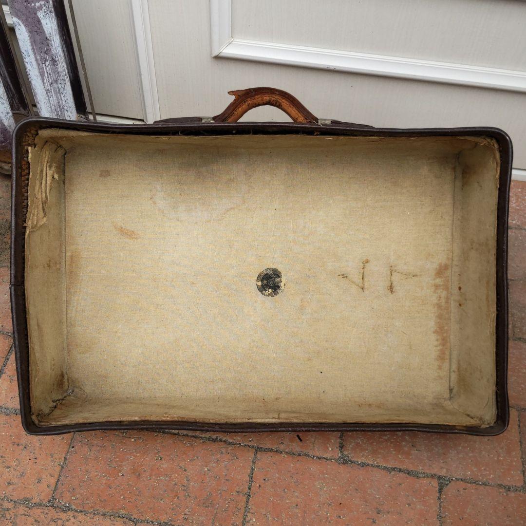 フーテンの寅さんが使っていたような柳行李　レトロなトランク