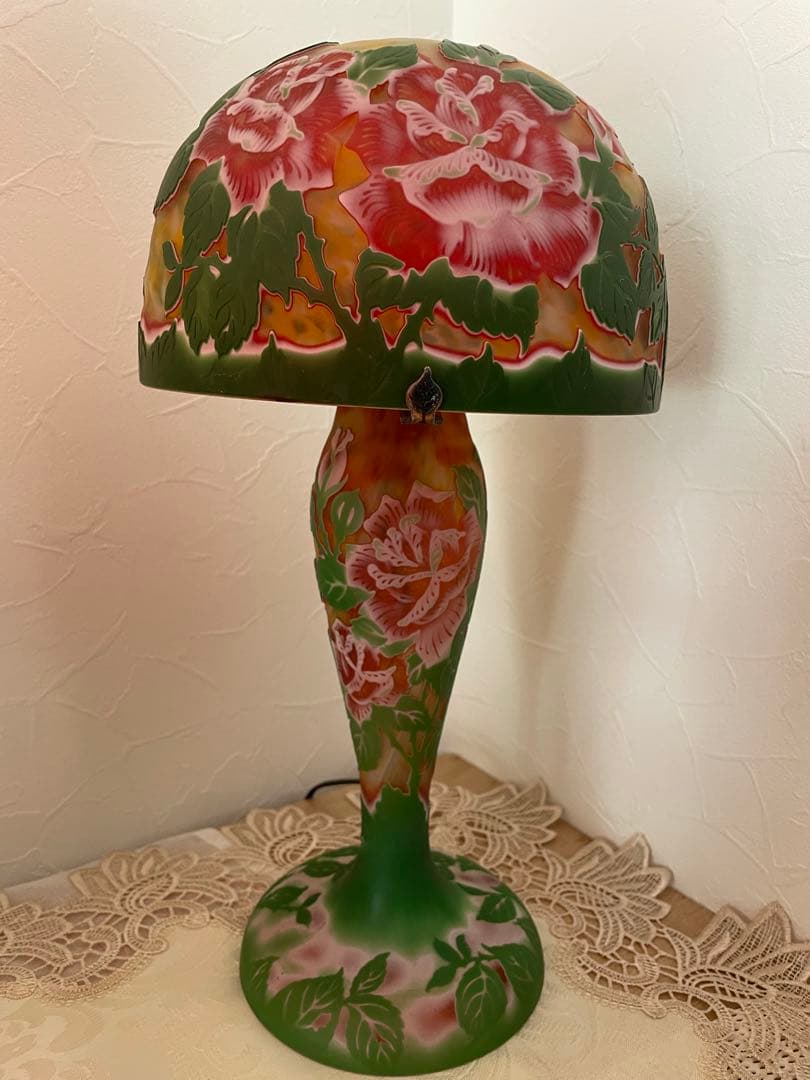 ガレ風 アールヌーボー 薔薇柄ランプ - メルカリ