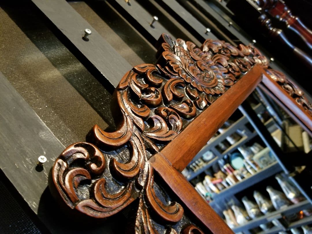 アンティーク　オールド　チーク　透かし彫り　細工　アカンサス　模様　ミラー　鏡