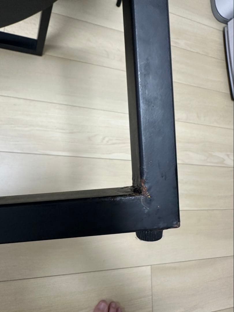 アルモニア　Majakka 円形センターテーブル