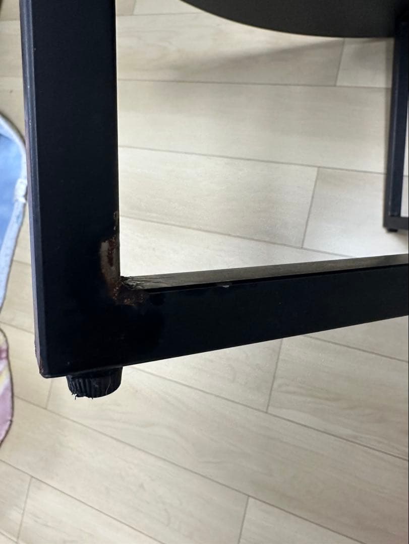 アルモニア　Majakka 円形センターテーブル