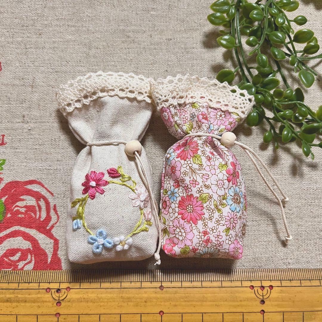 No.2301-11 ミディサシェ（香り袋）2個組 ラブリーフラワーピンク＊刺繍