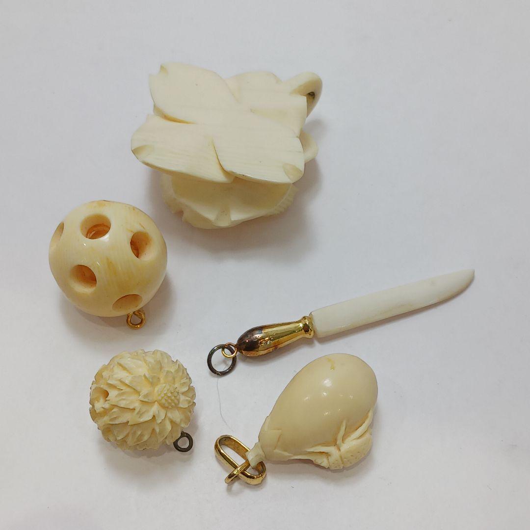 Y2892-5 高級彫刻 ペンダントトップ 24点セット 110.6g