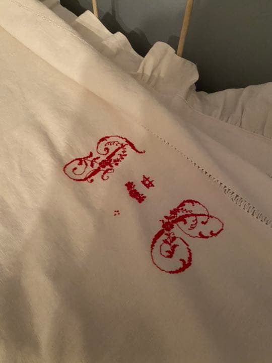 アンティーク　リネン　イニシャルカバー