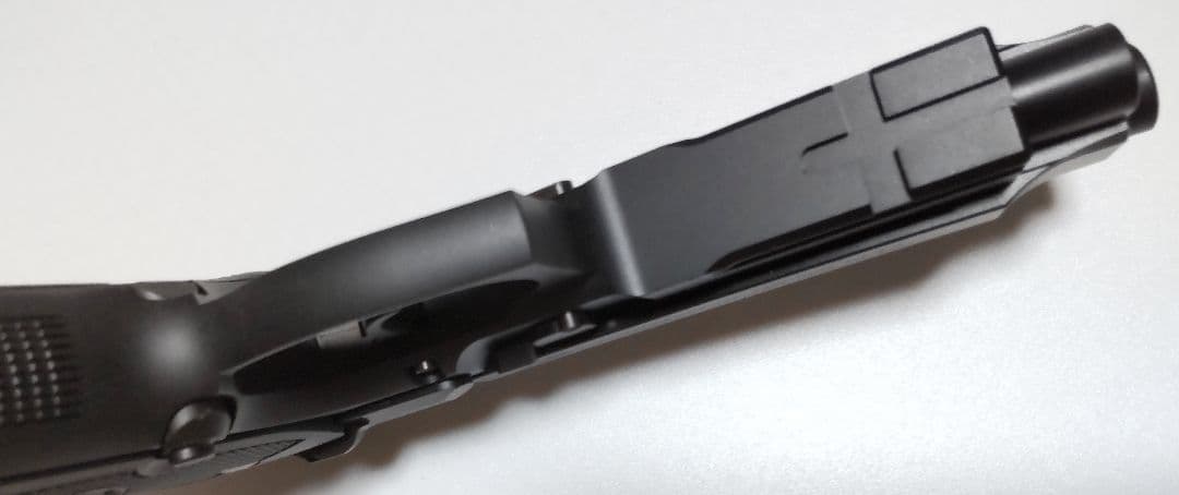 《蔵出し美品》東京マルイM9A1ガスブローバック 完動品 ベレッタの矢ロゴに注目