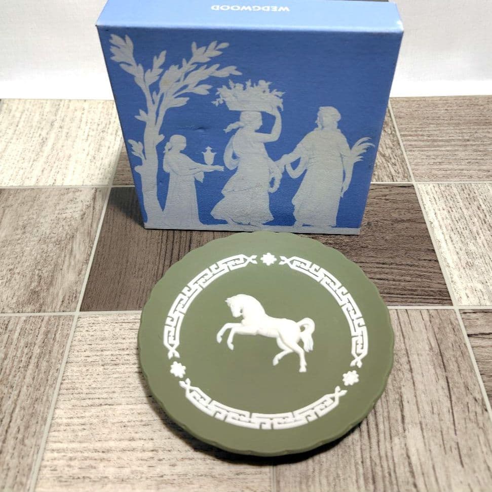 ウェッジウッド ジャスパー 馬 午 2014 干支 トレイ プレート - メルカリ