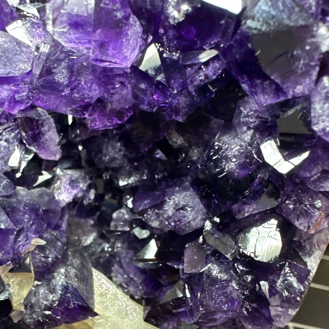 【極上品】ウルグアイ産　アメジストドーム　カルサイト共生