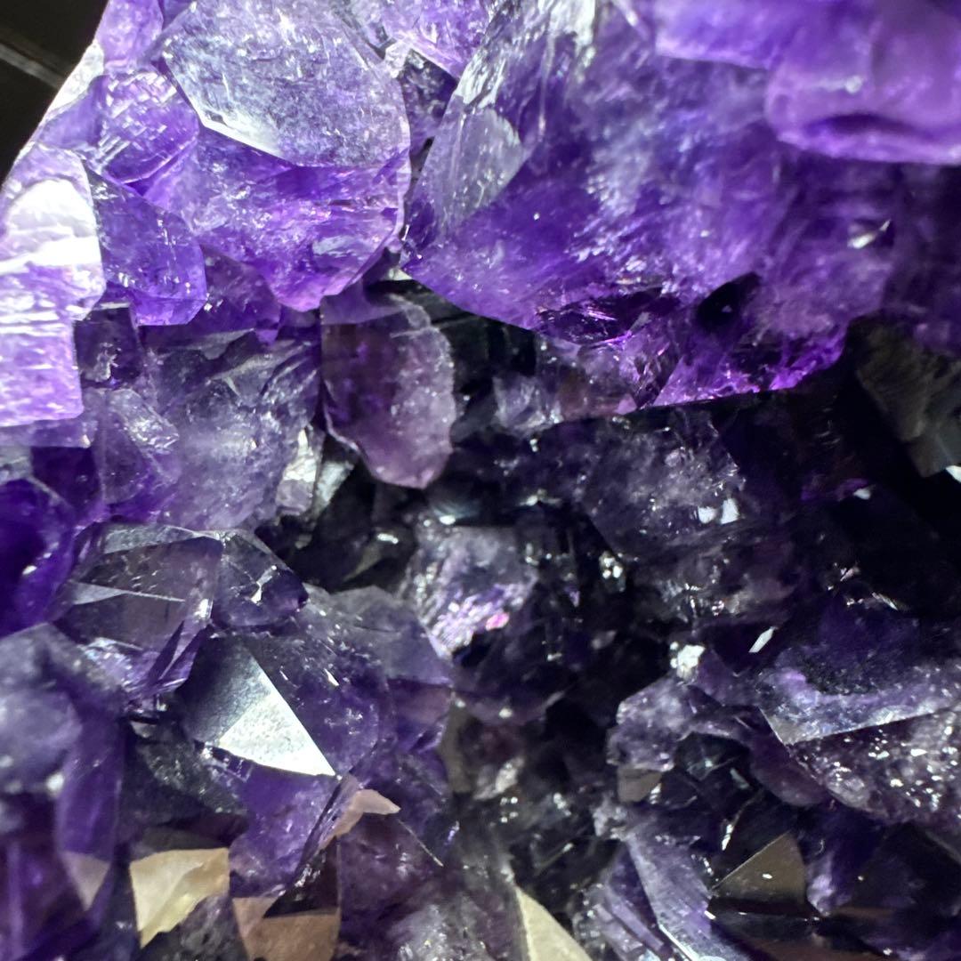 【極上品】ウルグアイ産　アメジストドーム　カルサイト共生