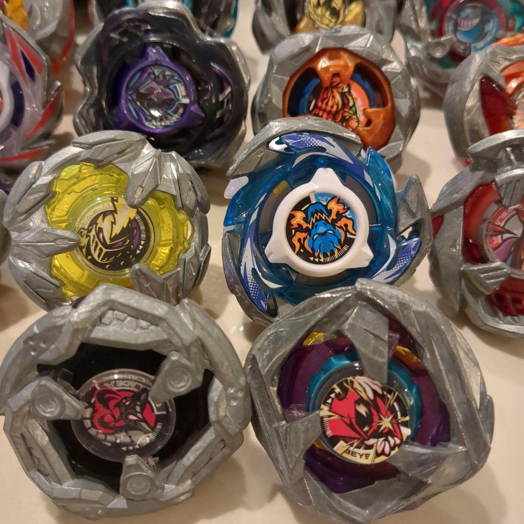 ベイブレード 14個 ランチャー2個