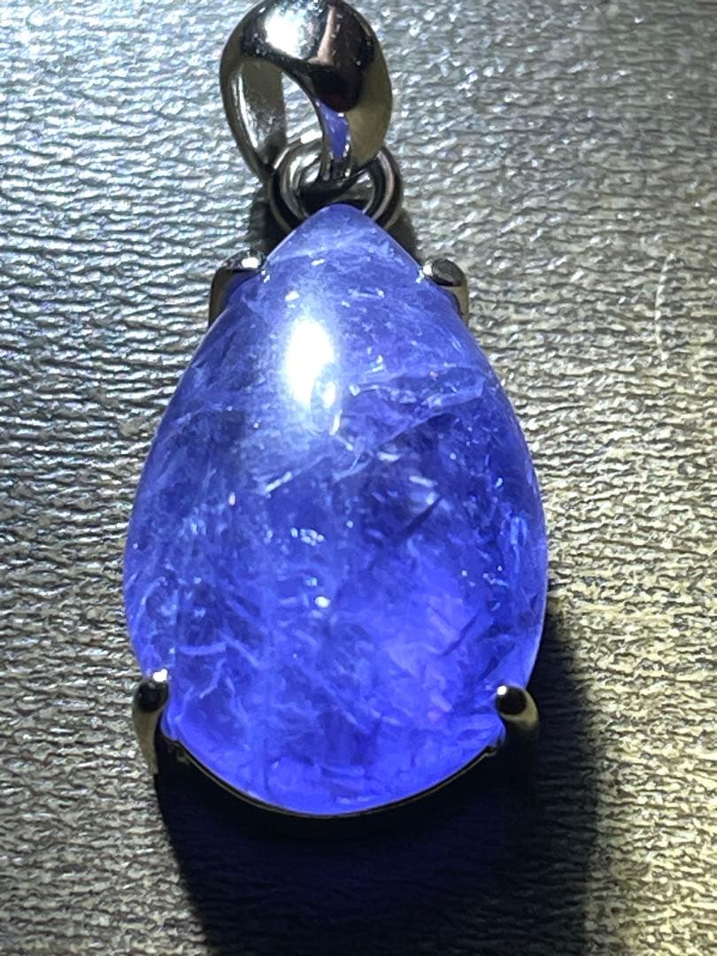 自然な貝殻形状の水鉢 めだかの館オリジナル一品物手作りメダカ鉢