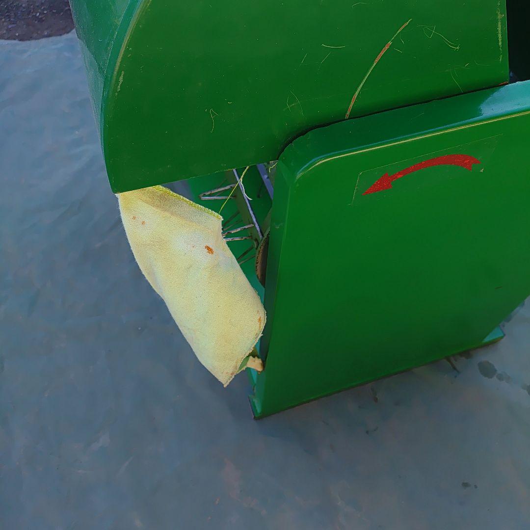 お値下げ相談可　足踏み　脱穀機　緑色　カバー付