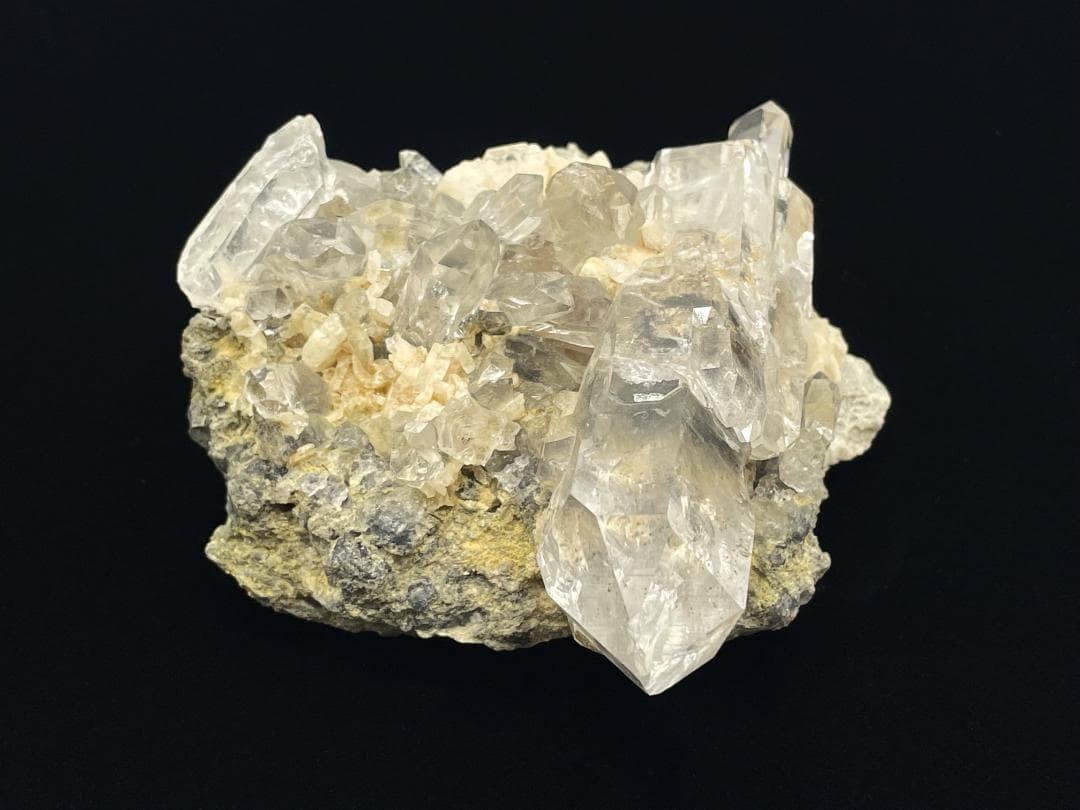 原石クラスター（ヒマラヤ水晶【ガネッシュヒマール】）