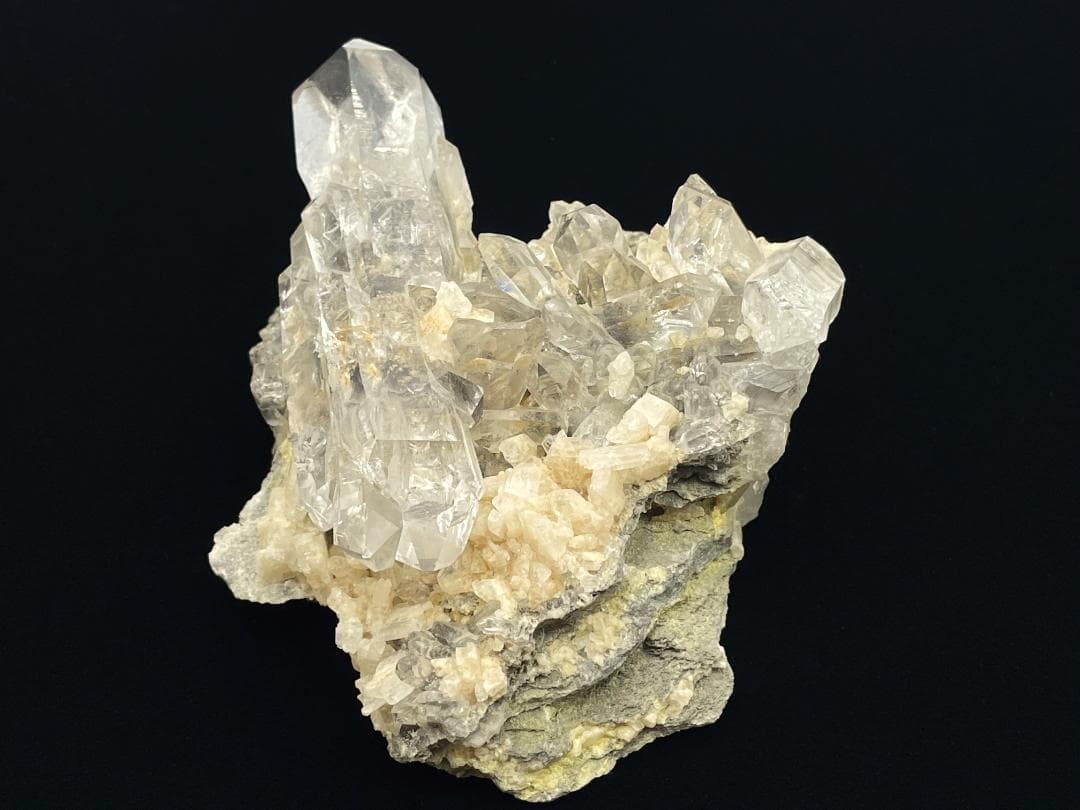 原石クラスター（ヒマラヤ水晶【ガネッシュヒマール】）