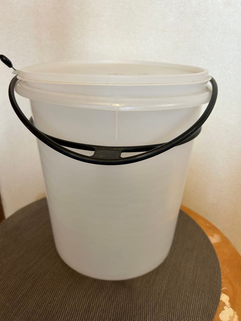 人気タッパーウェア 大容量保存容器バケツ型 ハンドル付き 直径24cm ８.８L