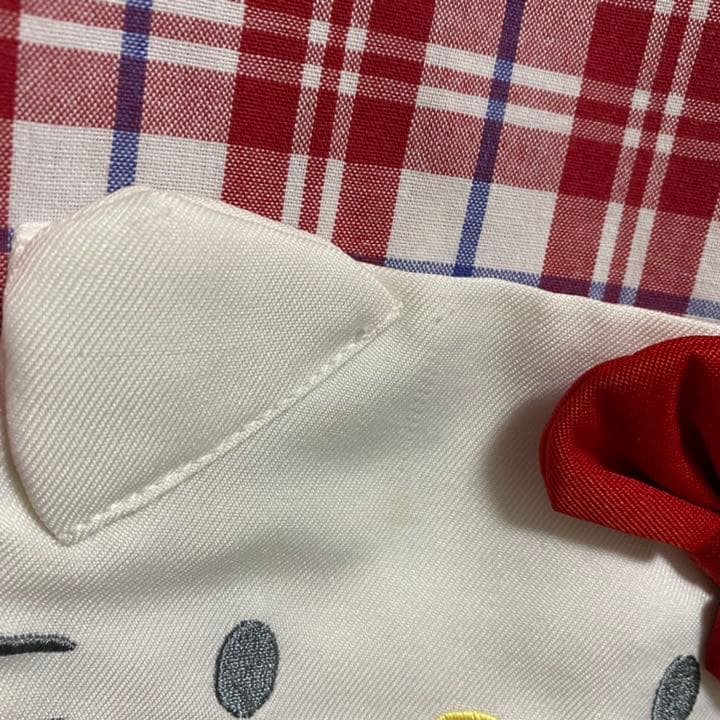 保育士　エプロン　キティ