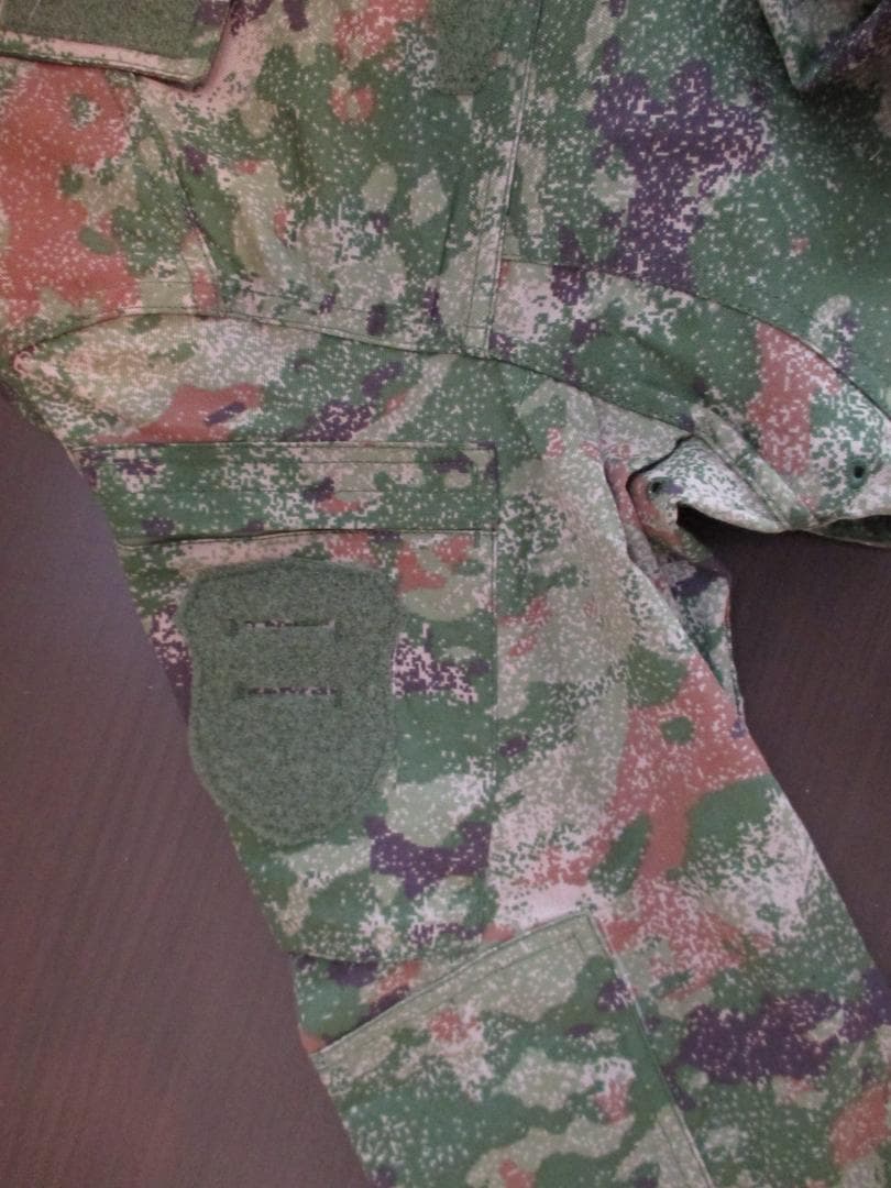 未使用　中国軍　21式　星空迷彩　上下セット　サイズM　軍服　迷彩服