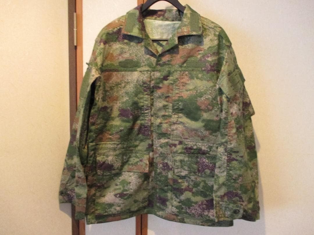 未使用　中国軍　21式　星空迷彩　上下セット　サイズM　軍服　迷彩服