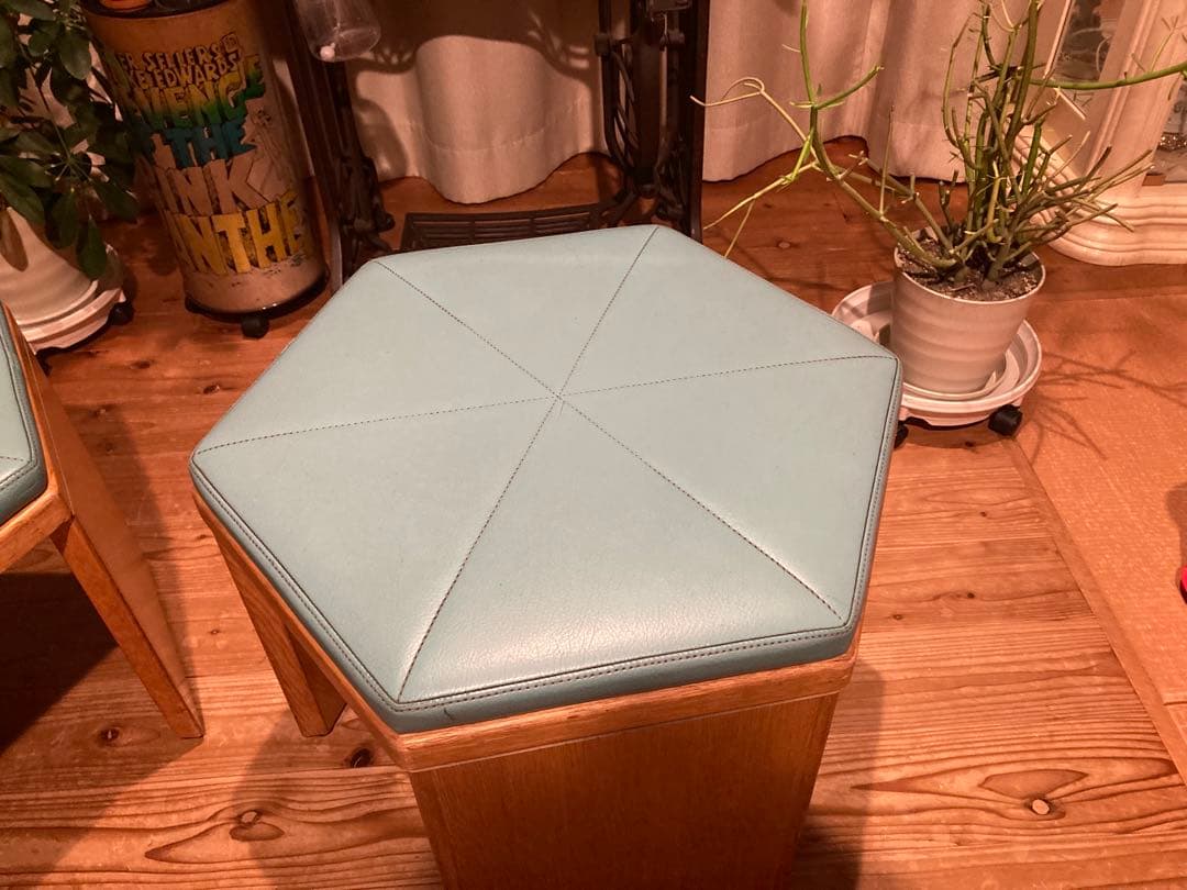 天童木工　六角形スツール 座面レザー　2脚①