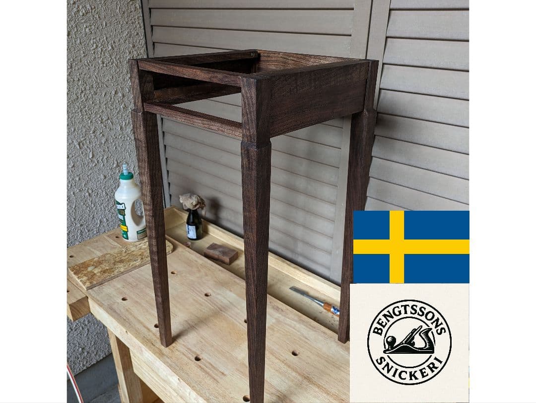 ウォールナット無垢材 サイドテーブル（伝統工法・手作り）