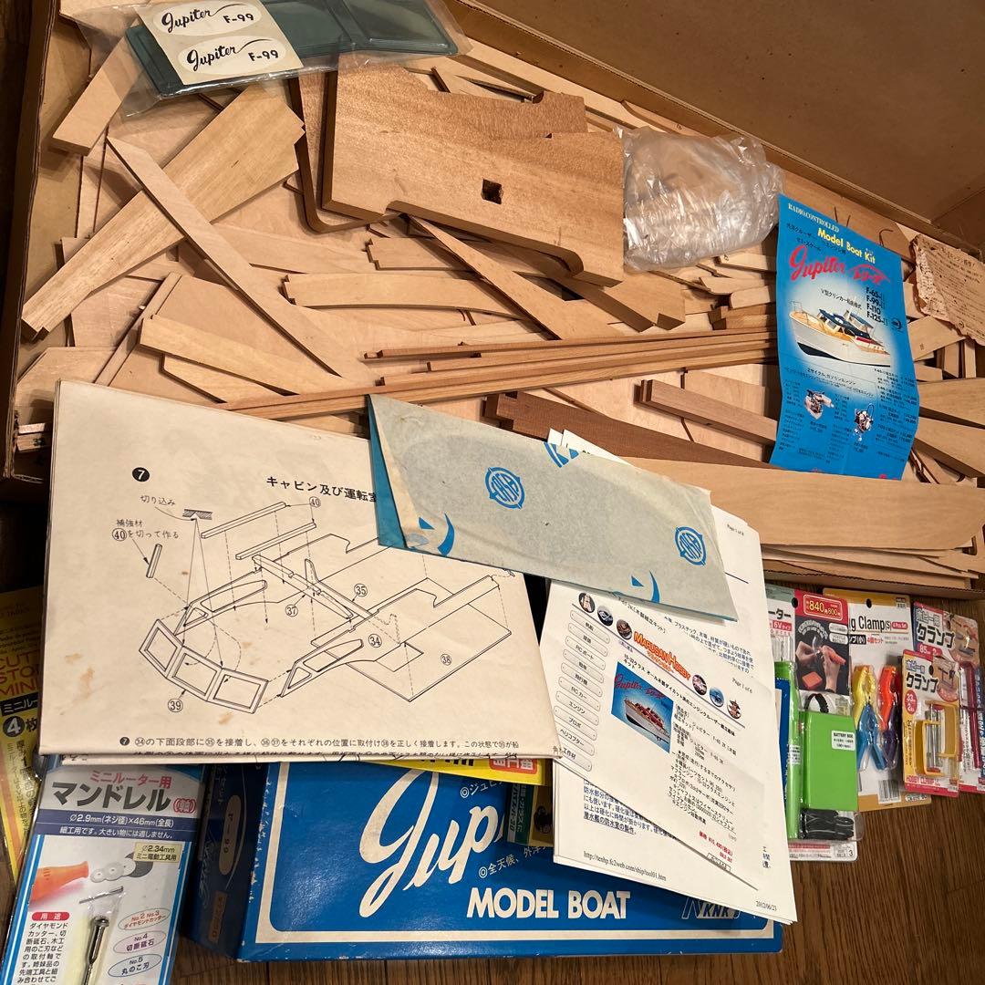 Jupiter F-99-II ラジオコントロールモデルボートキット 写真全て