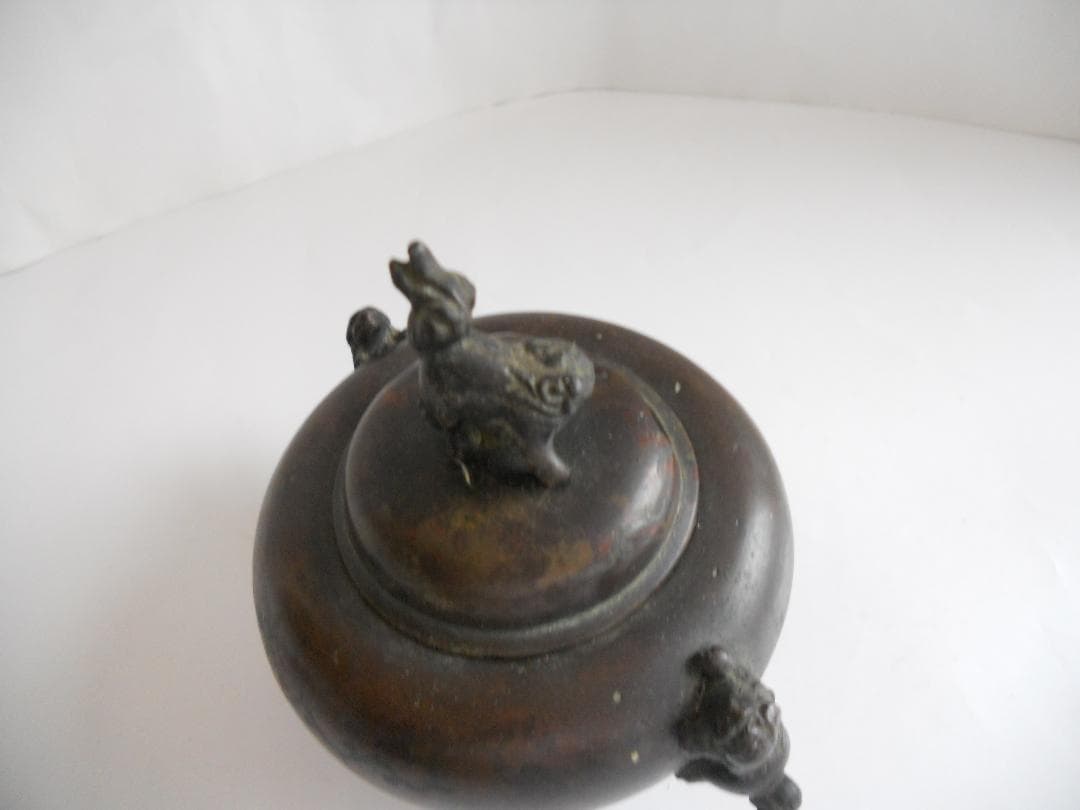 大明宣徳年製 香炉 中国 明 古玩 古銅 双耳 三足 香爐 です。