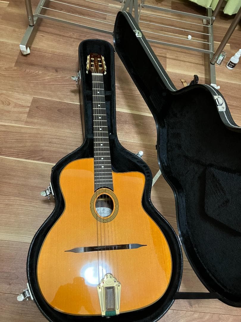 ARIA MM-20 DLX　ジプシージャズ　ギター　ハードケース付属 AC3JA11-