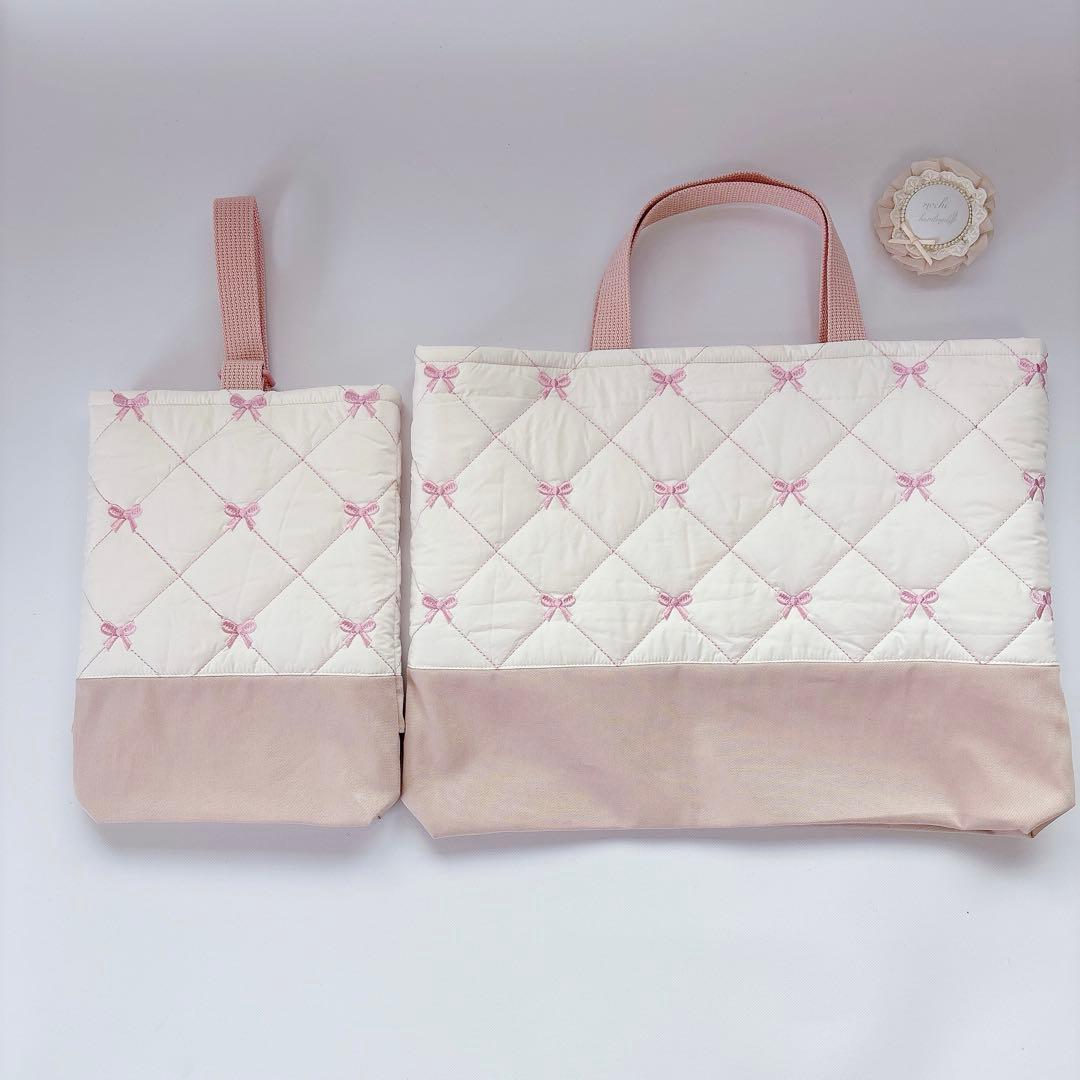 YURI様　レッスンバッグ　上履き袋　体操着袋　ヌビ　キルト　りぼん　刺繍生地