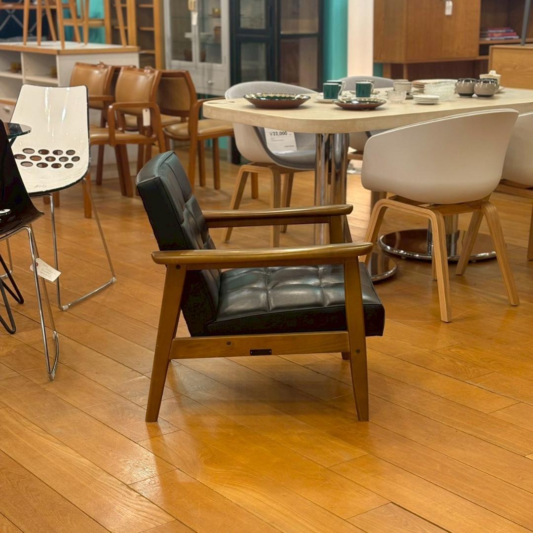 カリモク60　Kチェア　一人掛け　ソファ　レトロ　ミッドセンチュリー