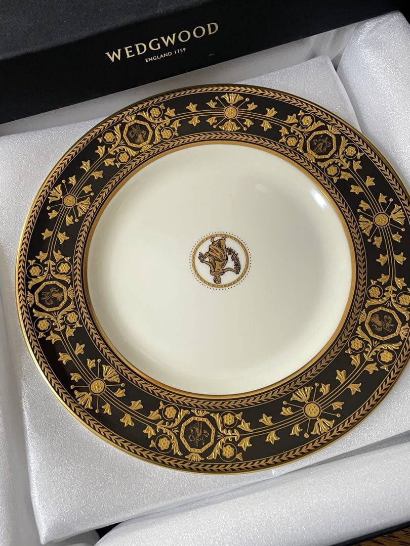 元箱付き　ウェッジウッド アストバリー　17.5cm デザートプレート　1枚