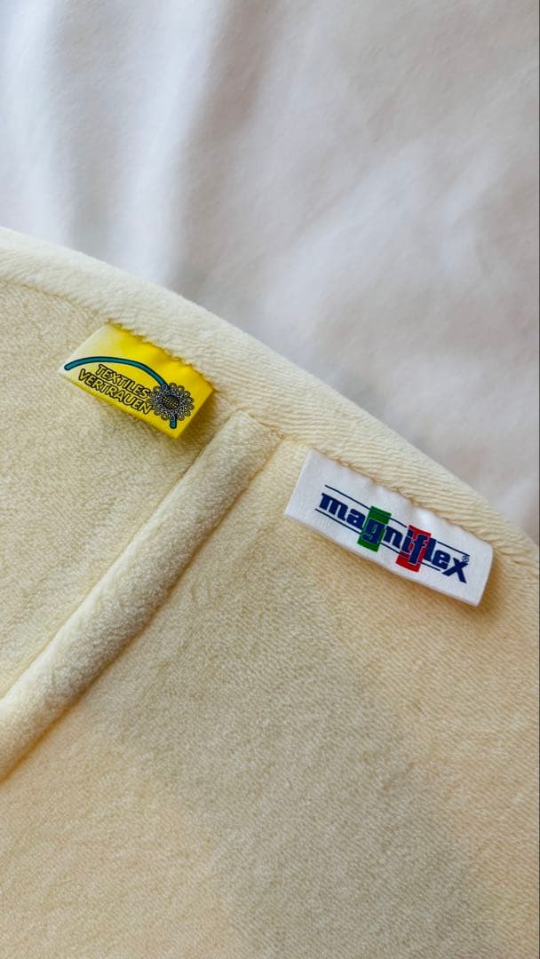 美品！magniflex バイオシェイプ枕 クリーム