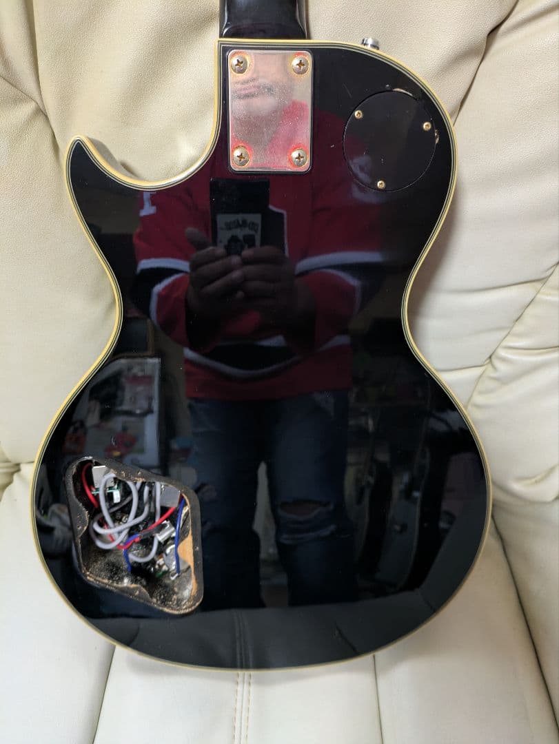 Legend レスポールタイプ　 ブラックEpiphoneプロバッカー搭載♫