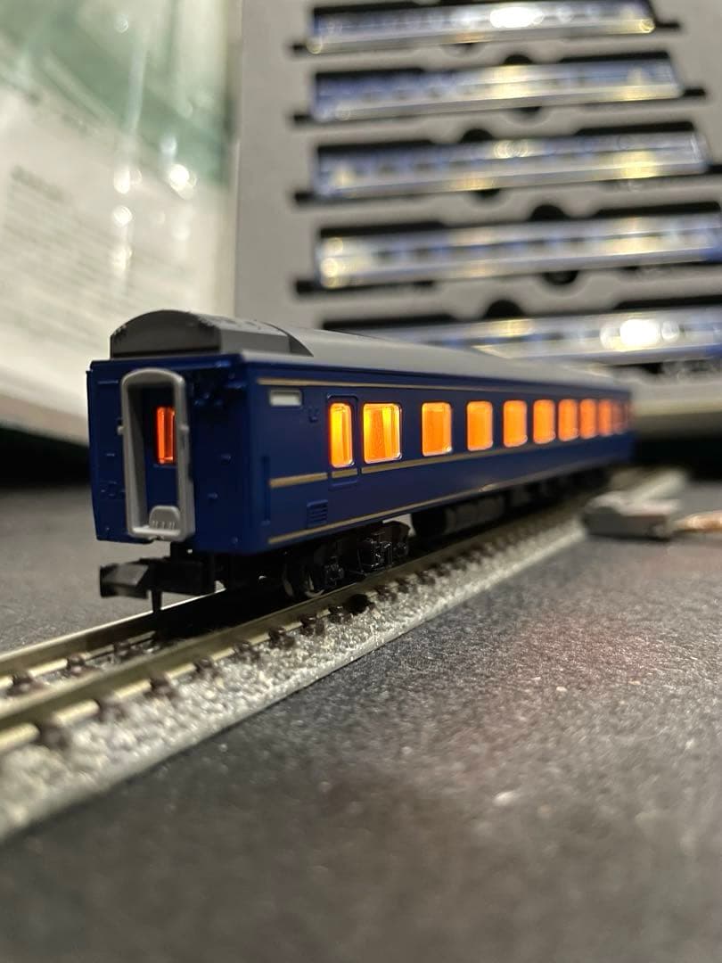 24系25形北斗星　KATO。