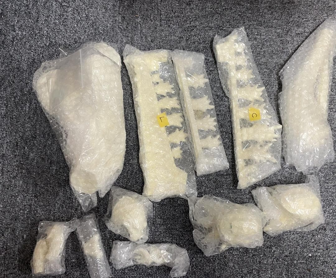 二郎工房　ゴジラ 2001 GMK 　新品　未組立