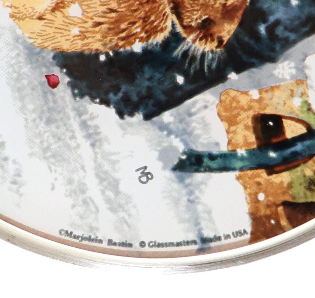 マージョリン・バスティン ヴィンテージ ステンドグラス 雪の中のウサギ 丸型