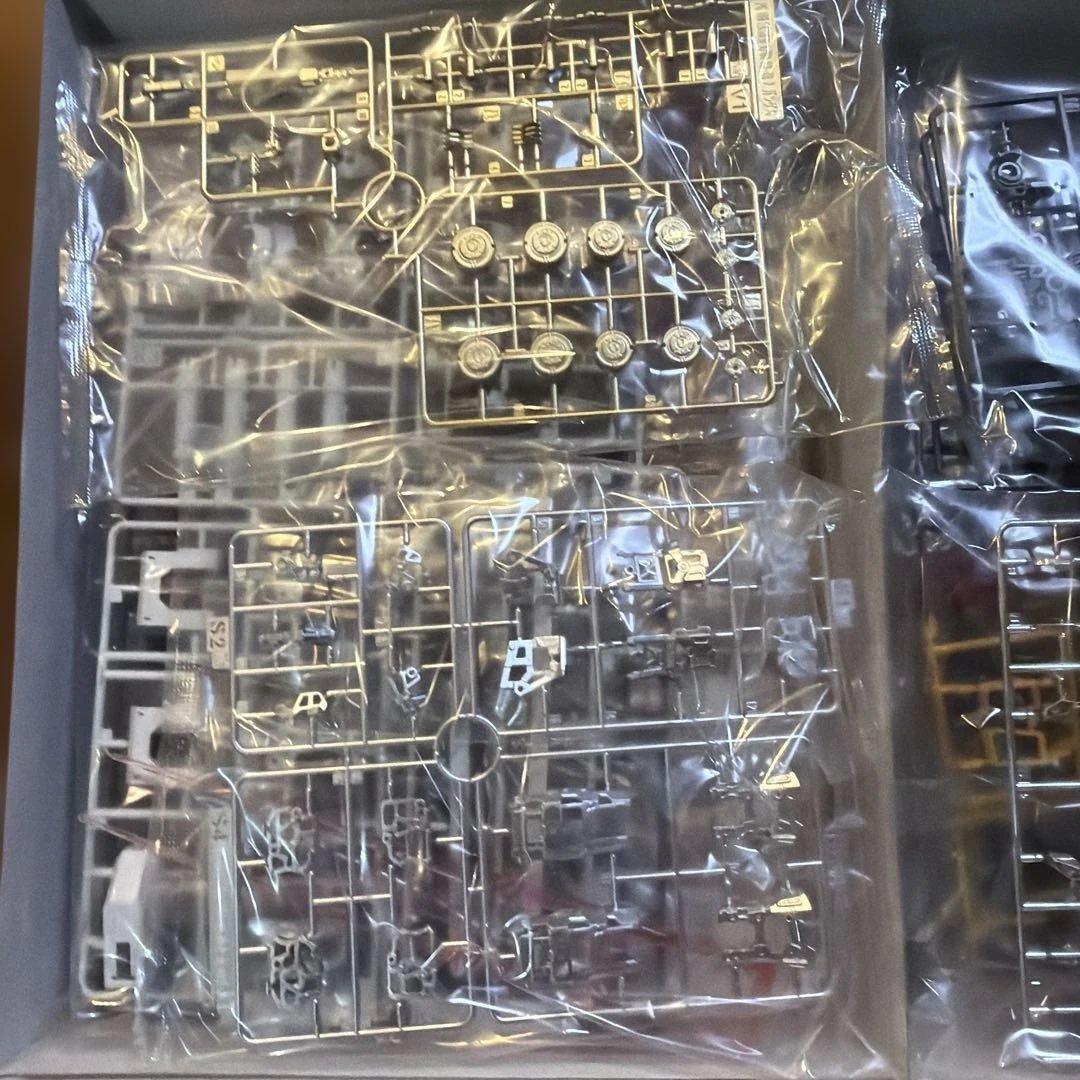 PG UNLEASHED ガンダム　本体　クリアボディセット　未組み立て