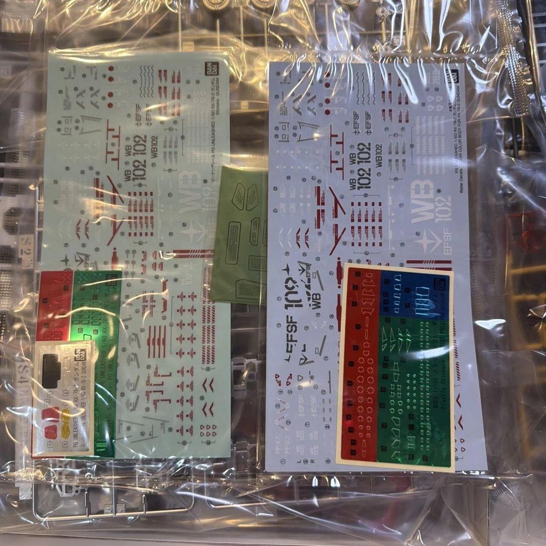 PG UNLEASHED ガンダム　本体　クリアボディセット　未組み立て