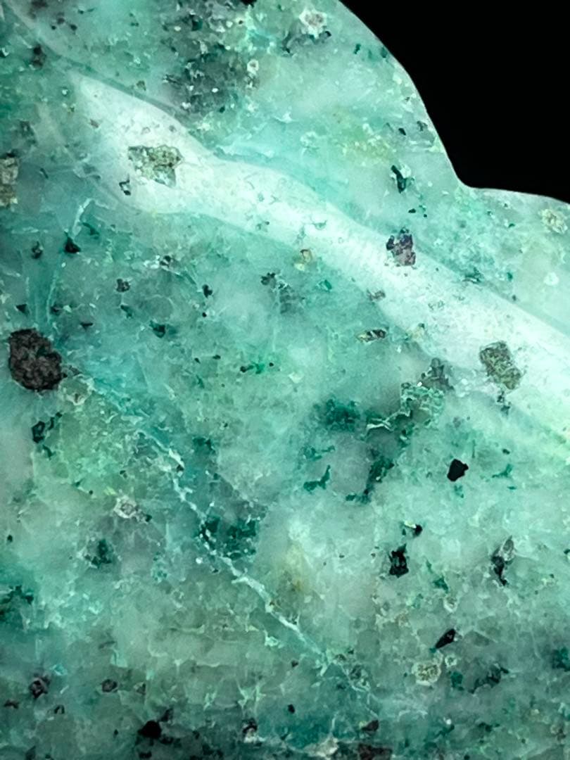 天然石 フェニックスストーン 大きめハート カービング台座付き