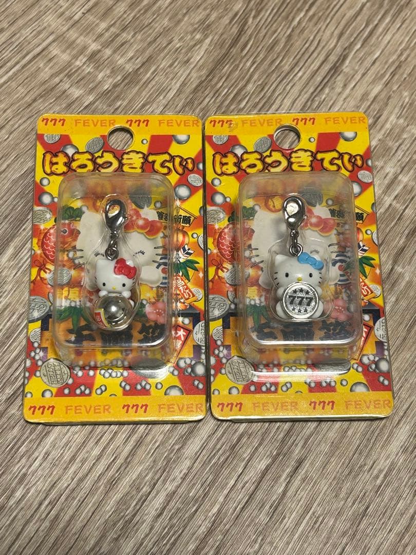 未開封 ご当地キティ 777FEVER ファスナーマスコット 2点セット - メルカリ