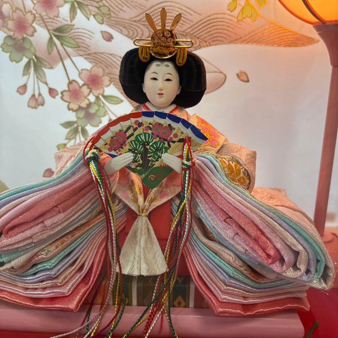 雛人形 アクリルケース 木枠ピンク（※2月9日削除予定） - メルカリ