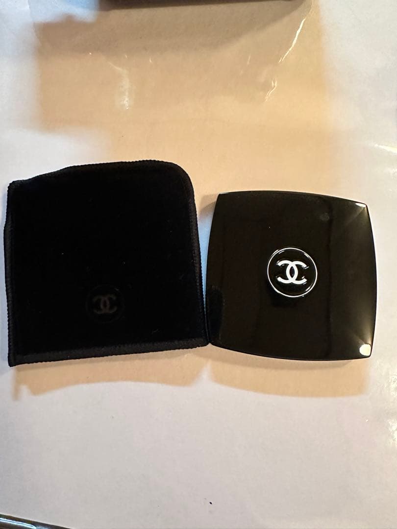 CHANEL ミロワール ドゥーブル ファセット(ブラック)