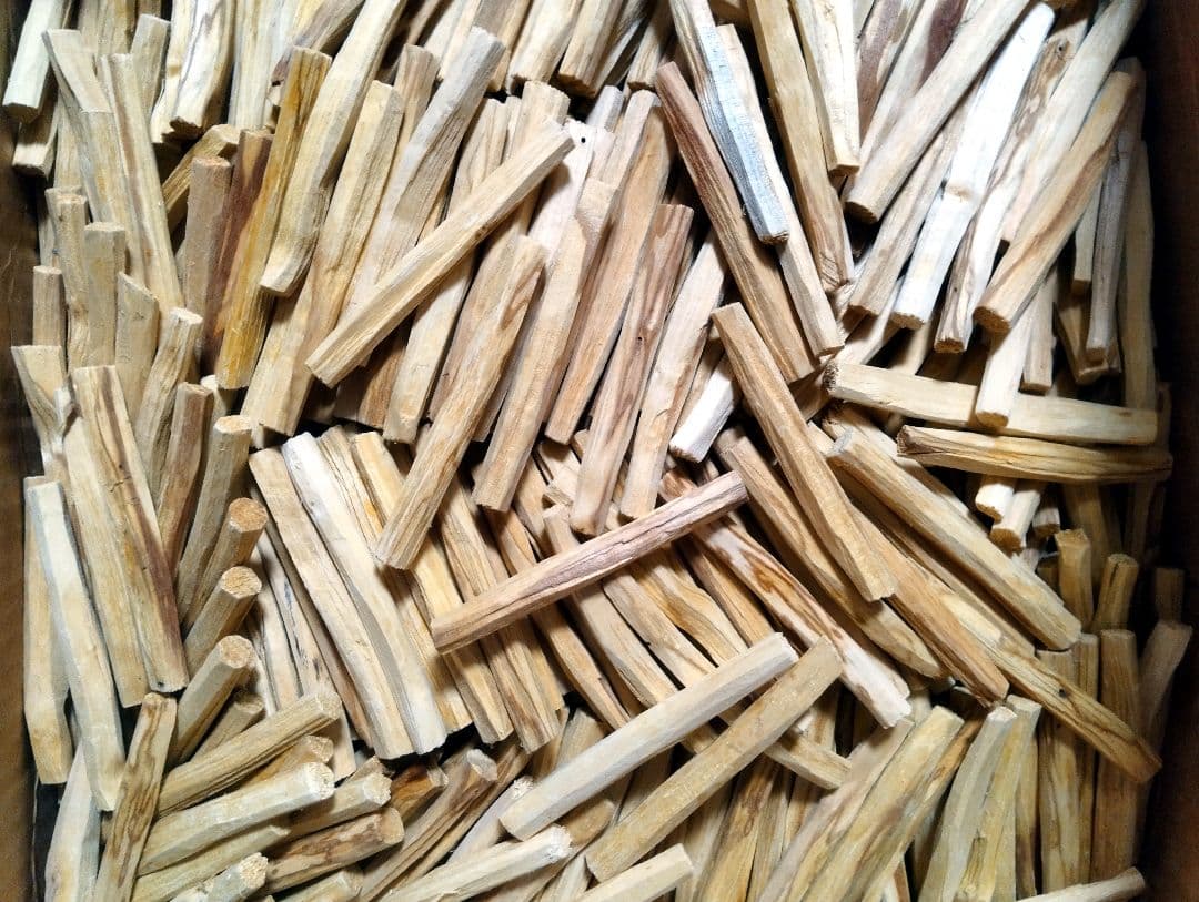 天然お香木インセンス✨️最高級エクアドル産パロサント1KG業務用価額浄化ＡＡＡ