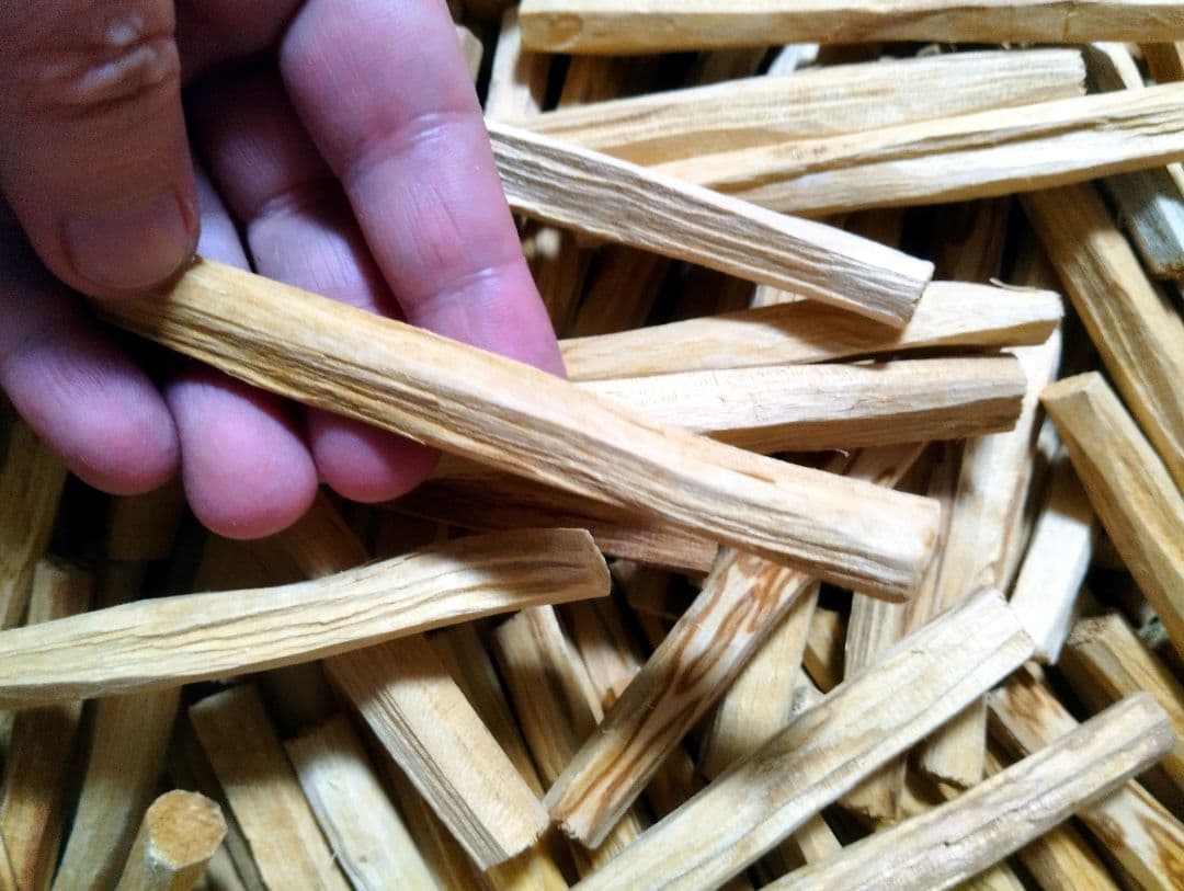 天然お香木インセンス✨️最高級エクアドル産パロサント1KG業務用価額浄化ＡＡＡ