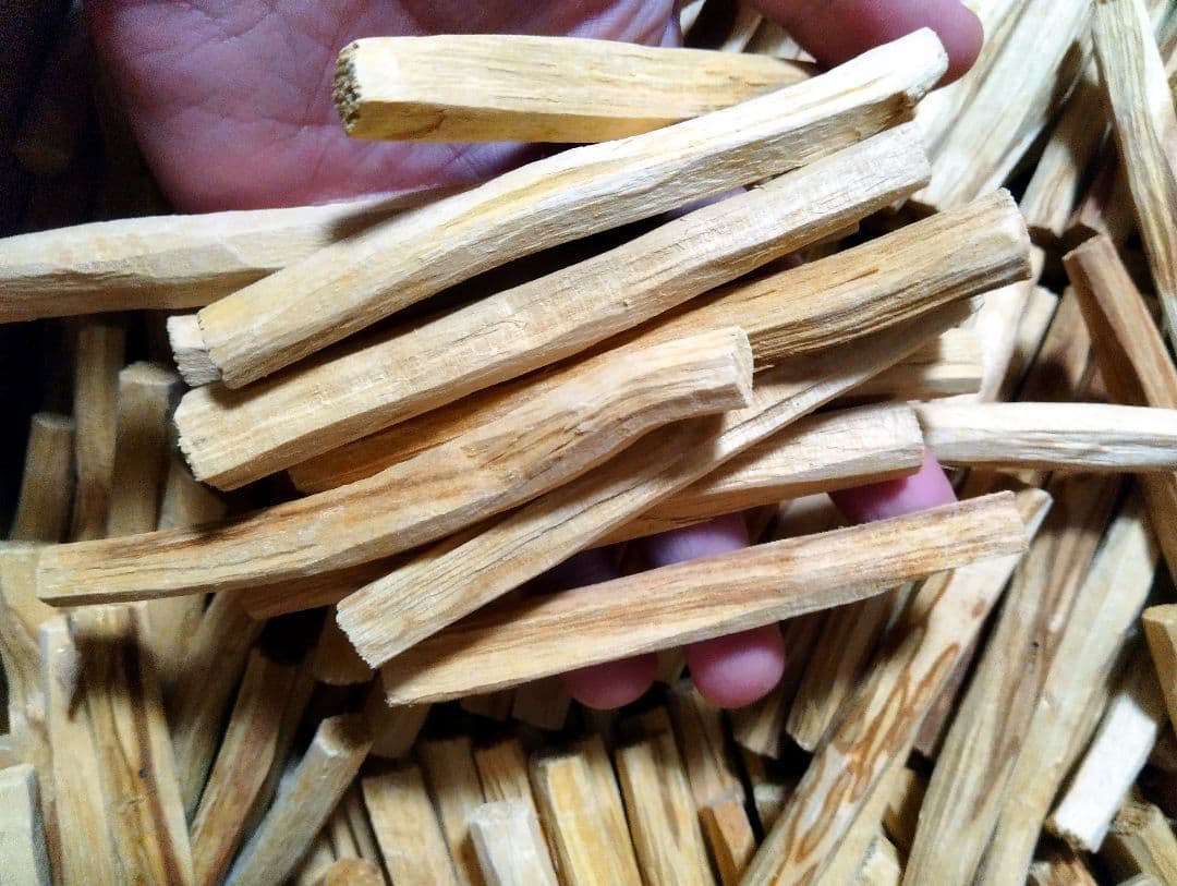 天然お香木インセンス✨️最高級エクアドル産パロサント1KG業務用価額浄化ＡＡＡ