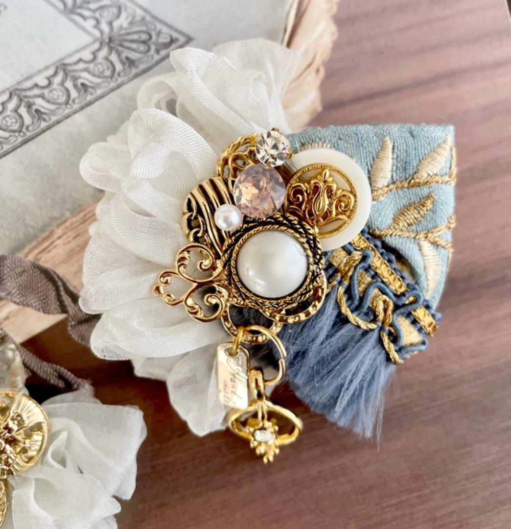 no.81 刺繍リボンとボタンカボションの華やかポニーフック2点セット✩.*˚