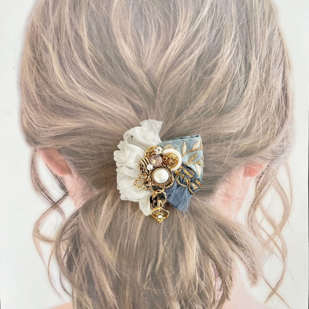 no.81 刺繍リボンとボタンカボションの華やかポニーフック2点セット✩.*˚